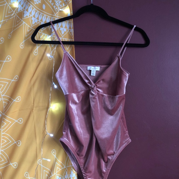 Topshop Pink Velvet Bodysuit - Picture 2 of 3